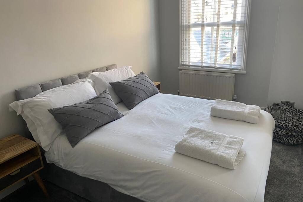 Beachside Apartment In The Centre Of Town New Quay Dış mekan fotoğraf